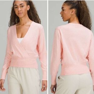 Lululemon Crossover Ribbed Waist Sweater In Size 6